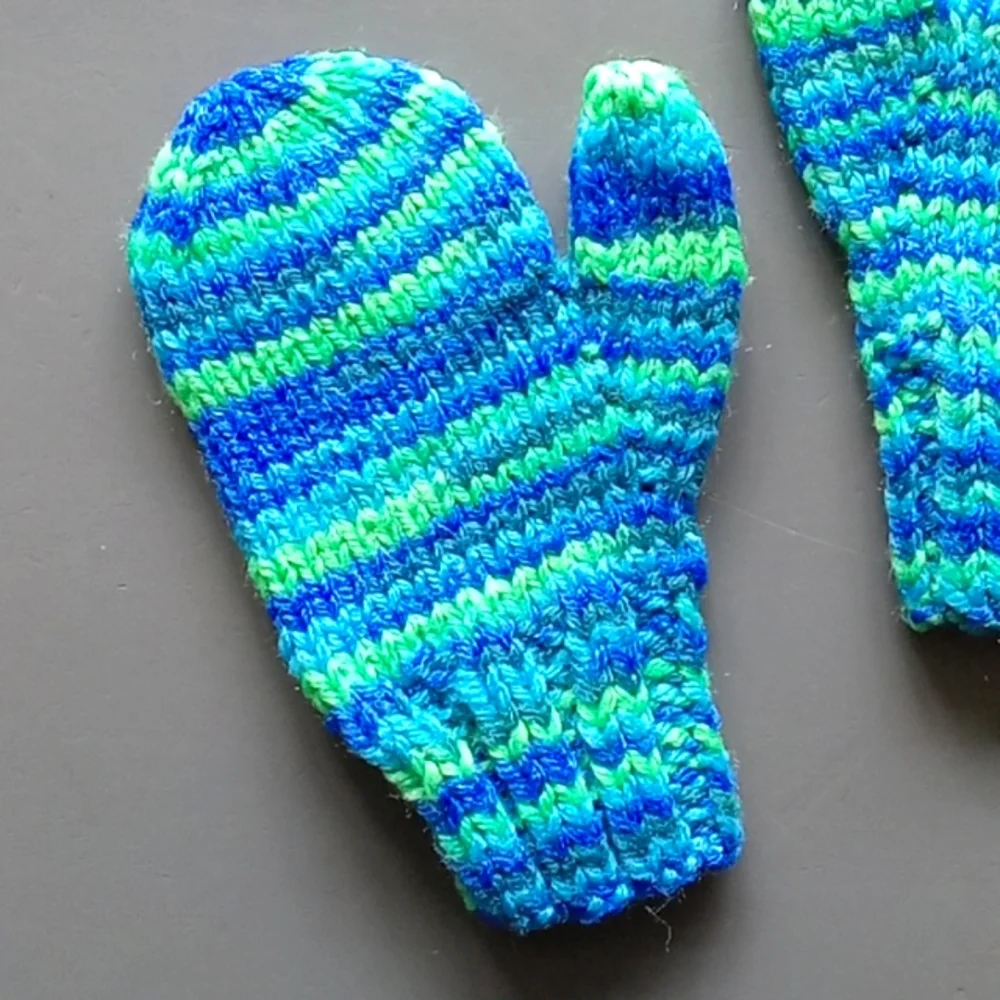 Handmade Handknit Toddler Blue & Green Stripe Mittens Small 2T
